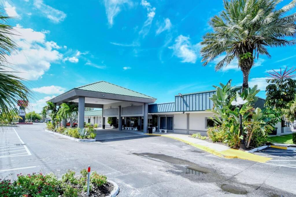 Apartament Waterfront, Pool, Tiki Bar & Grill, Gym, Location! Sarasota Zewnętrze zdjęcie