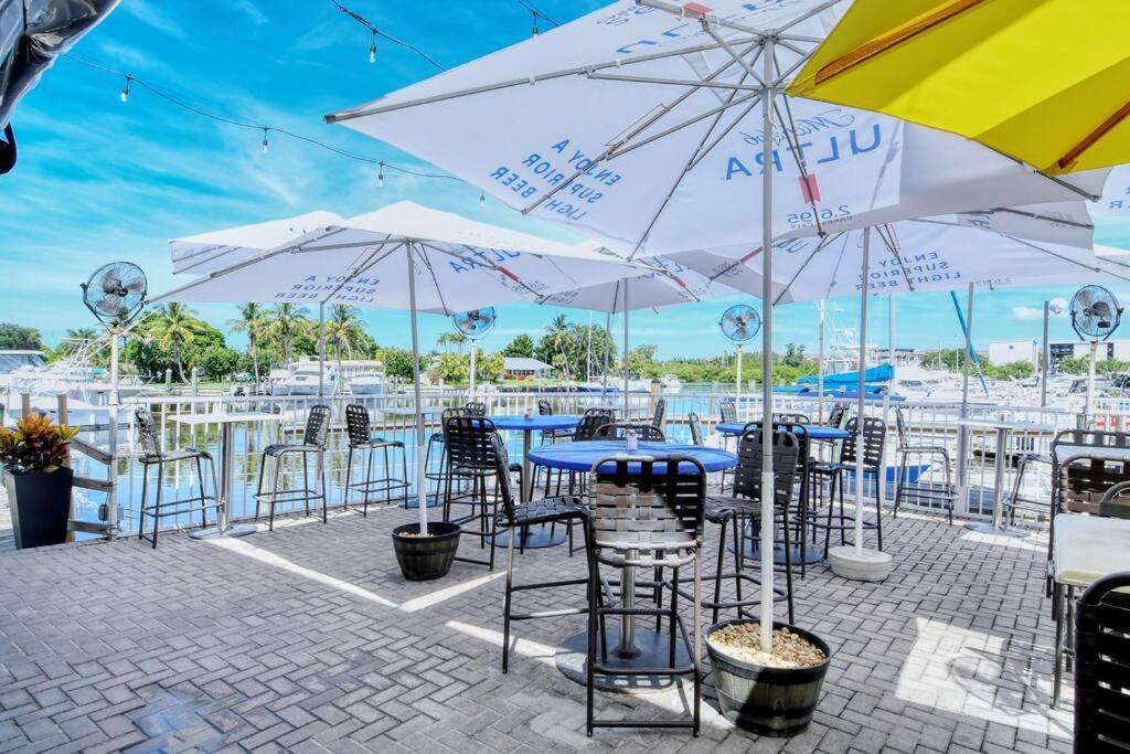 Apartament Waterfront, Pool, Tiki Bar & Grill, Gym, Location! Sarasota Zewnętrze zdjęcie