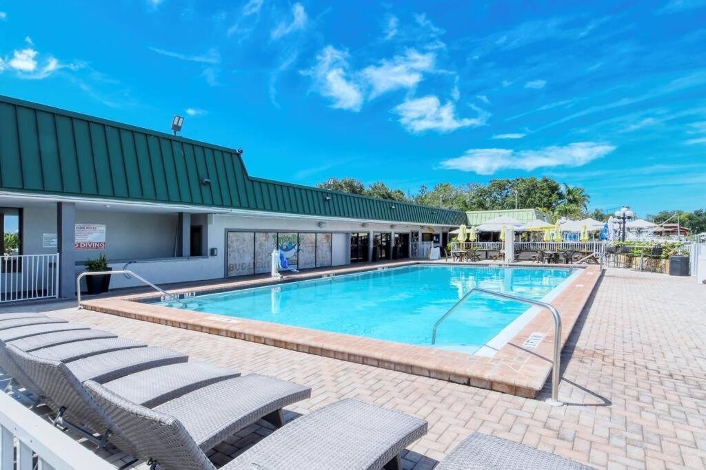 Apartament Waterfront, Pool, Tiki Bar & Grill, Gym, Location! Sarasota Zewnętrze zdjęcie