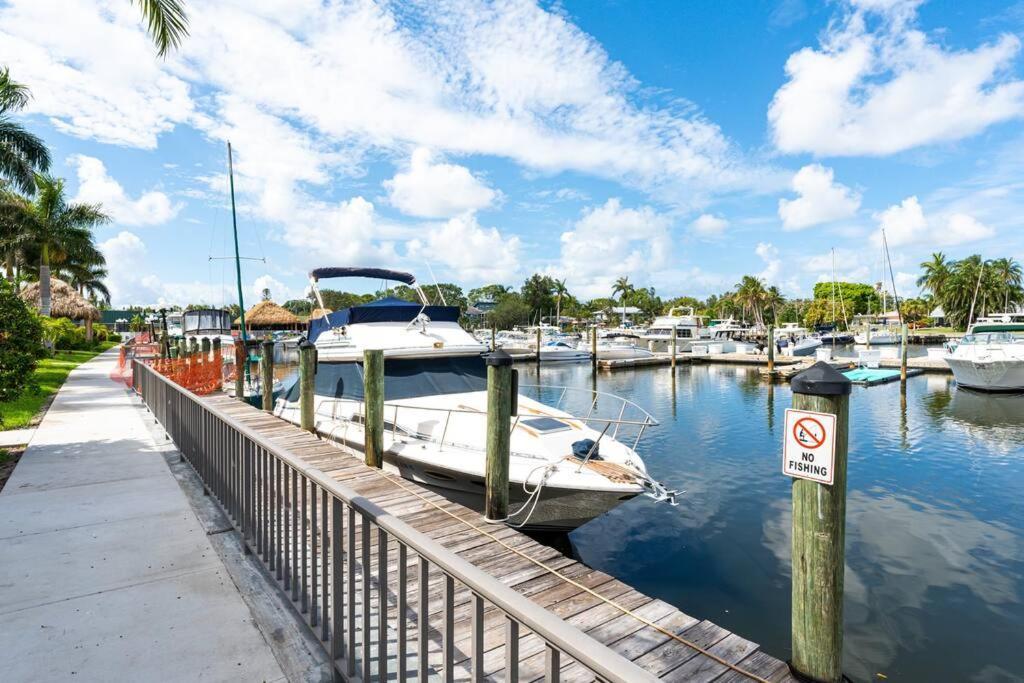 Apartament Waterfront, Pool, Tiki Bar & Grill, Gym, Location! Sarasota Zewnętrze zdjęcie