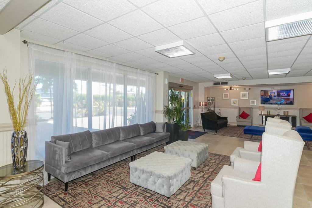 Apartament Waterfront, Pool, Tiki Bar & Grill, Gym, Location! Sarasota Zewnętrze zdjęcie