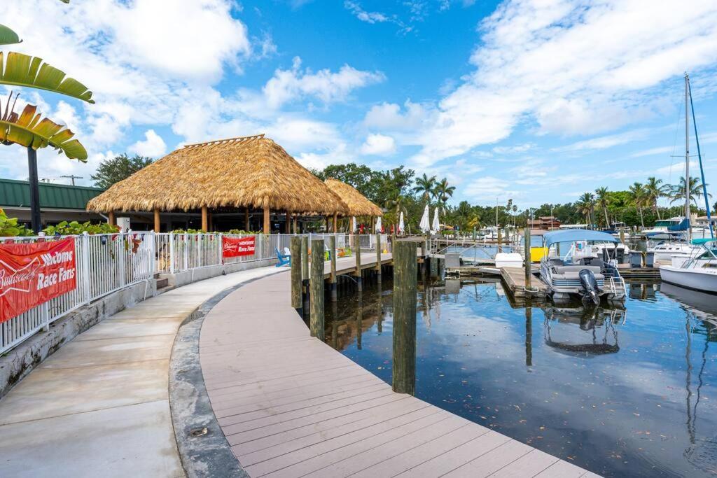 Apartament Waterfront, Pool, Tiki Bar & Grill, Gym, Location! Sarasota Zewnętrze zdjęcie